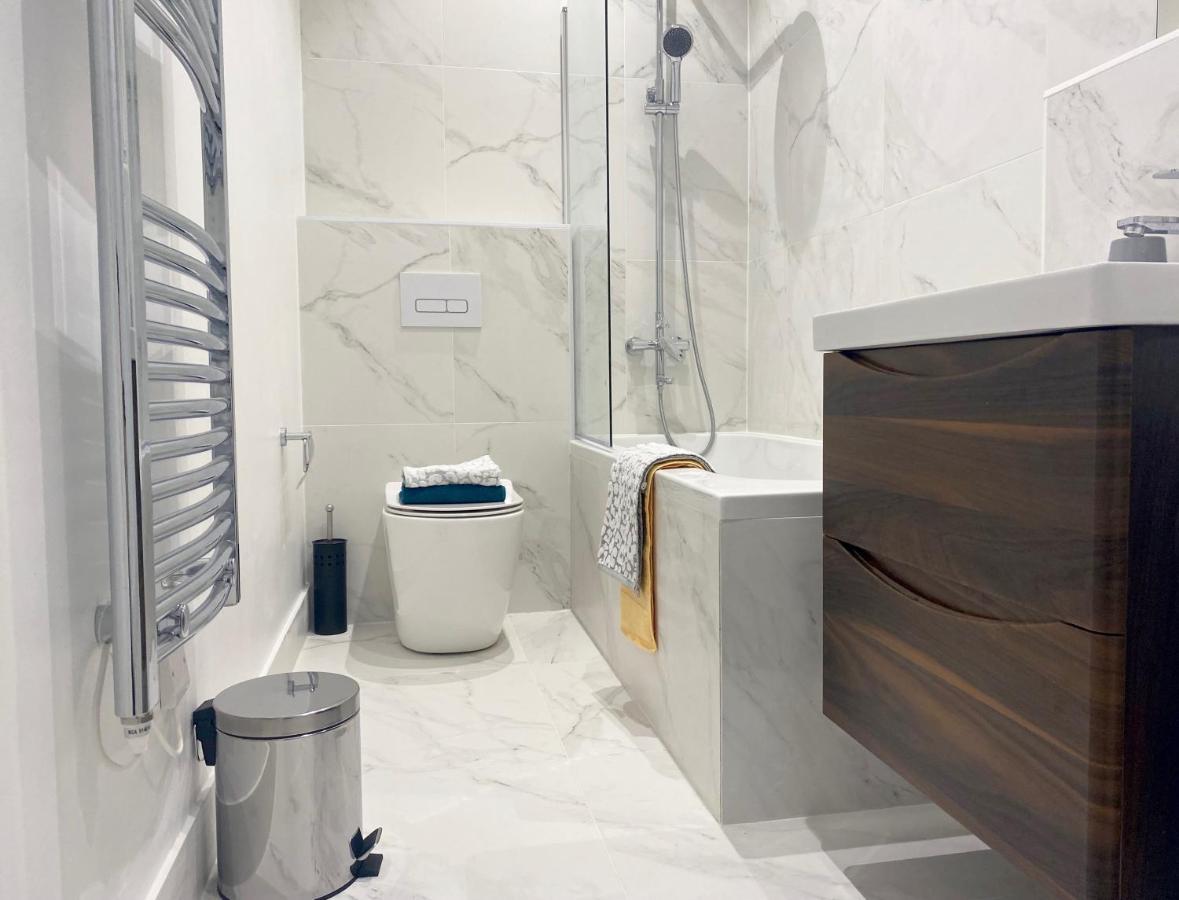 Peak At Fleet Heights Apartment Four Экстерьер фото
